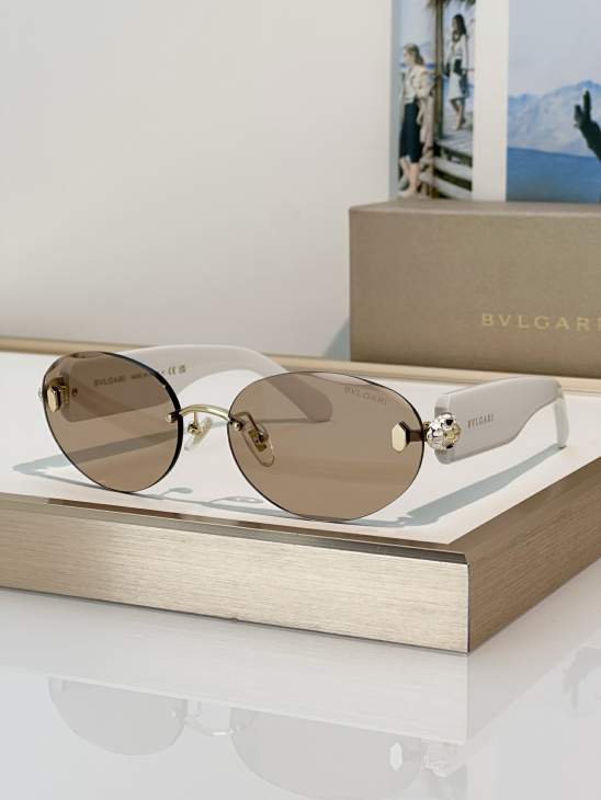Picture of Bvlgari Sunglasses _SKUfw80444140fw